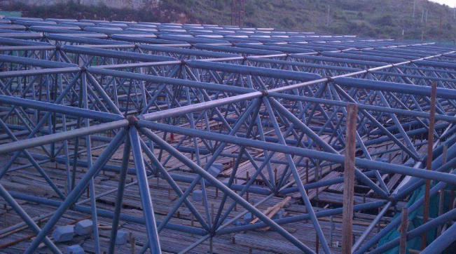 日喀则概述网架加工中对钢材的质量的过细恳求